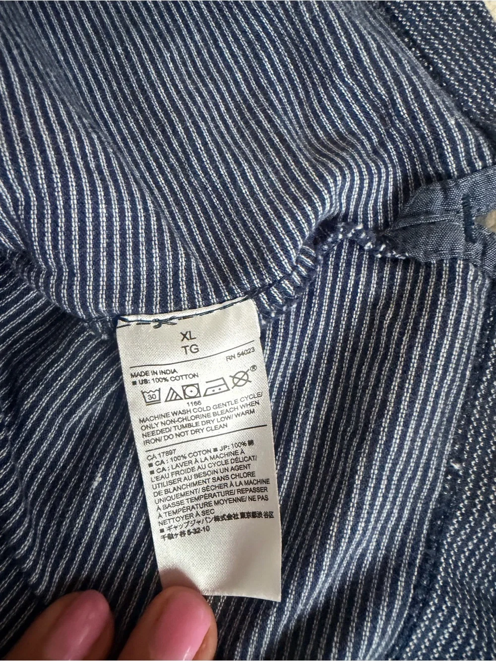 Banana Republic breathable textured